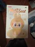 LABUBU monster PopMart original din Hong Kong