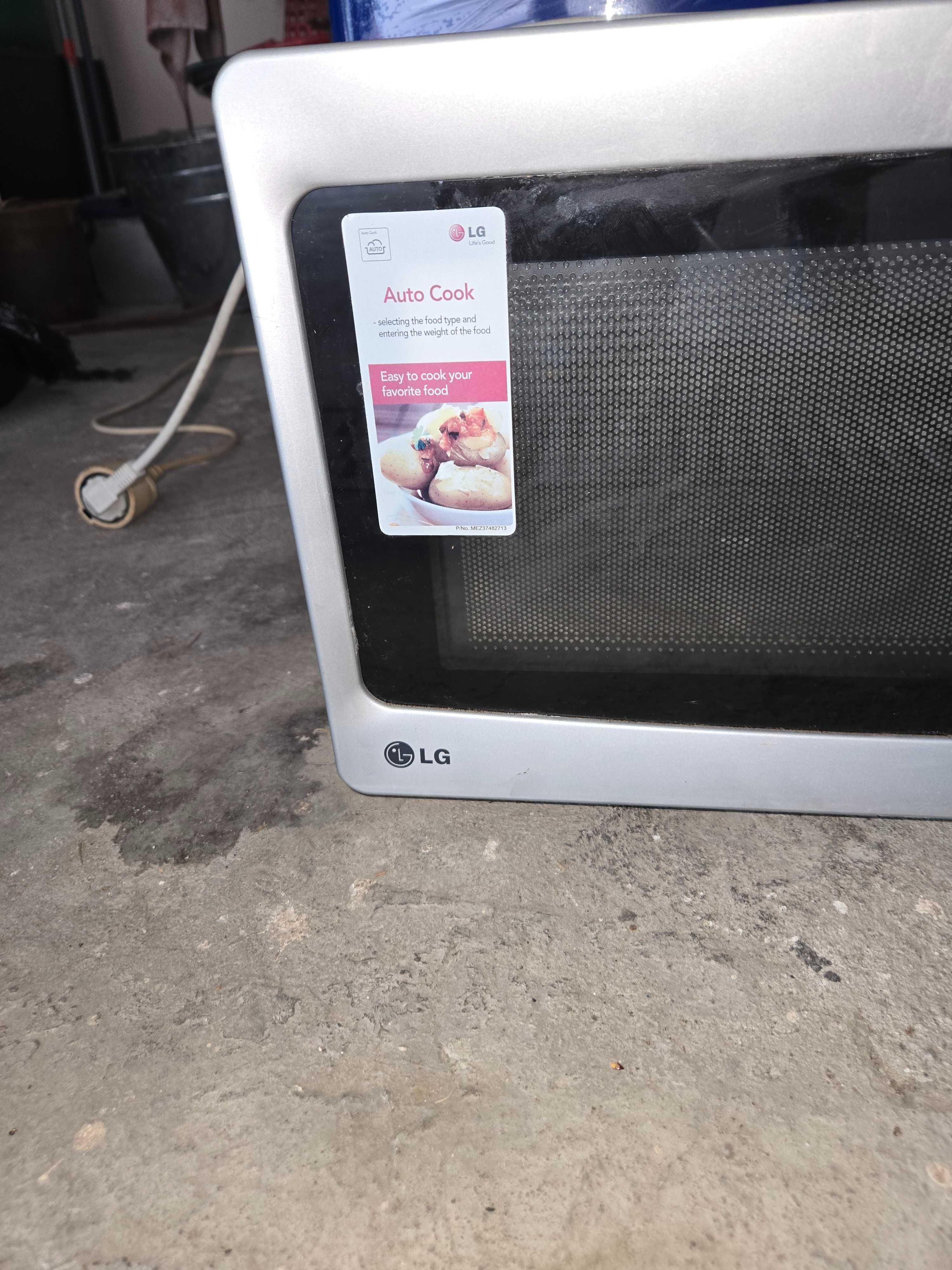 Микровълнова печка LG