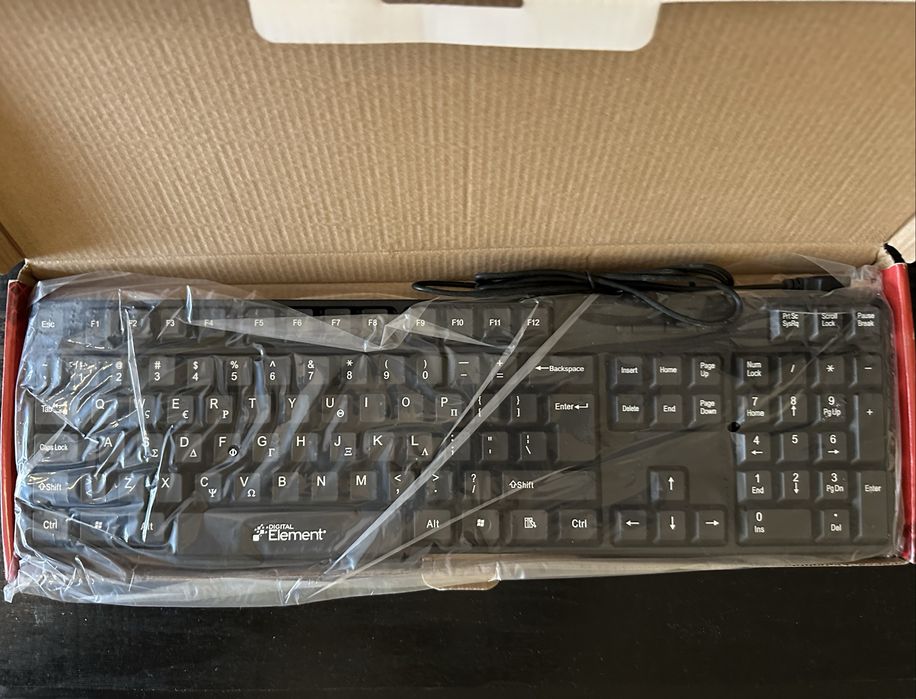 Продавам чисто нови клавиатури и мишки в оригинални опаковки!