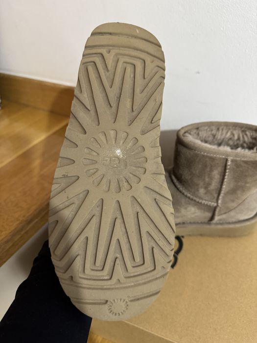 Ugg scurte, marime 37