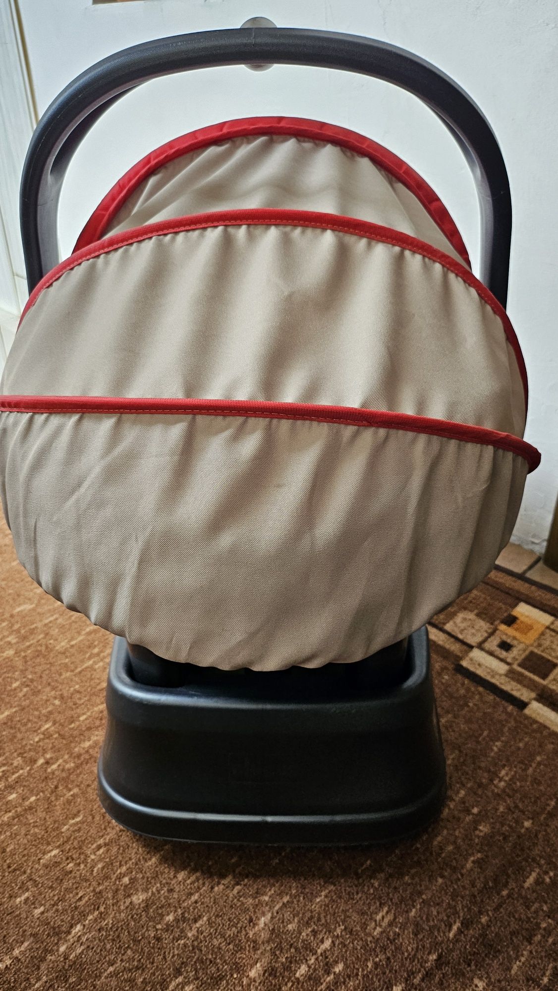 Кошница за кола за новородено Chicco