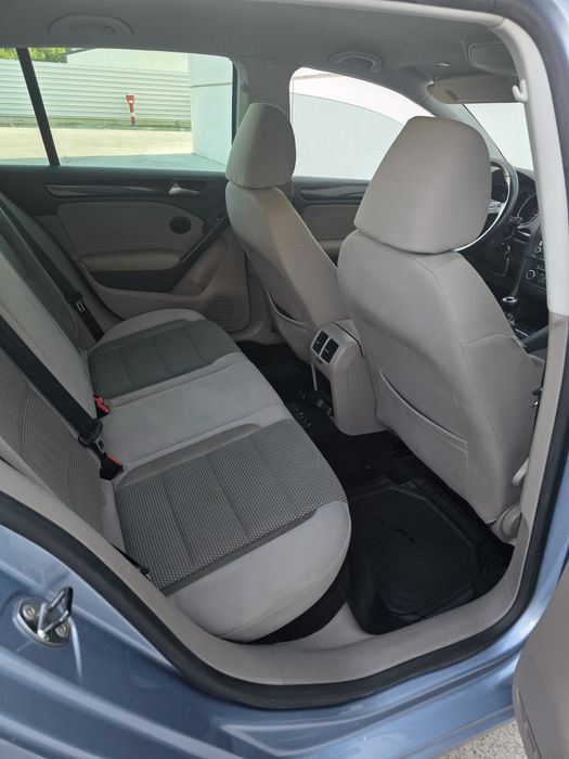 Volkswagen Golf VI 2.0tdi euro5 clima jante senzori culoare frumoasa