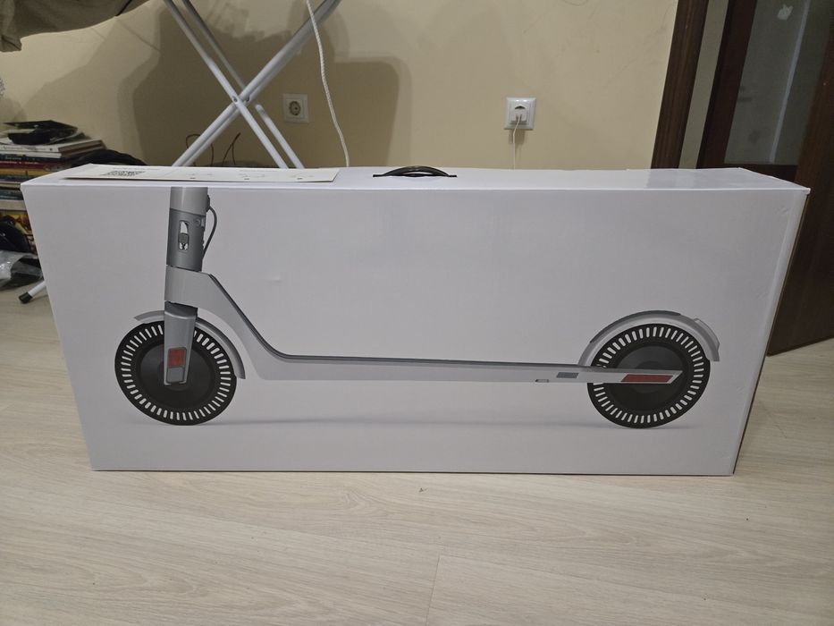 Електрическа тротинетка Unagi E 500 неразопакована червена