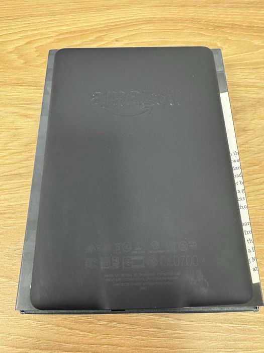 Kindle Paperwhite 7th Generation, 4gb stocare