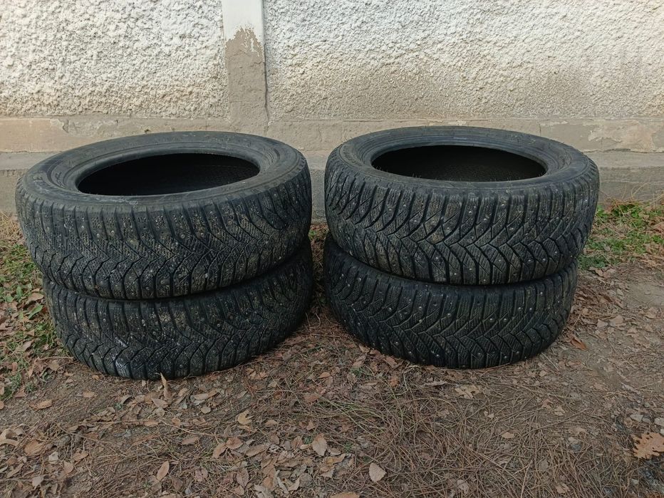 Triangle зимние шипованные