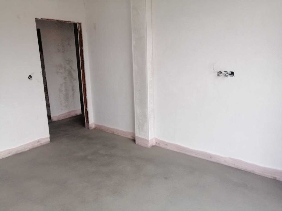 Продава се Тристаен апартамент в Пловдив, Остромила - 113 кв.м за 1105 €/кв.м - Снимка #1