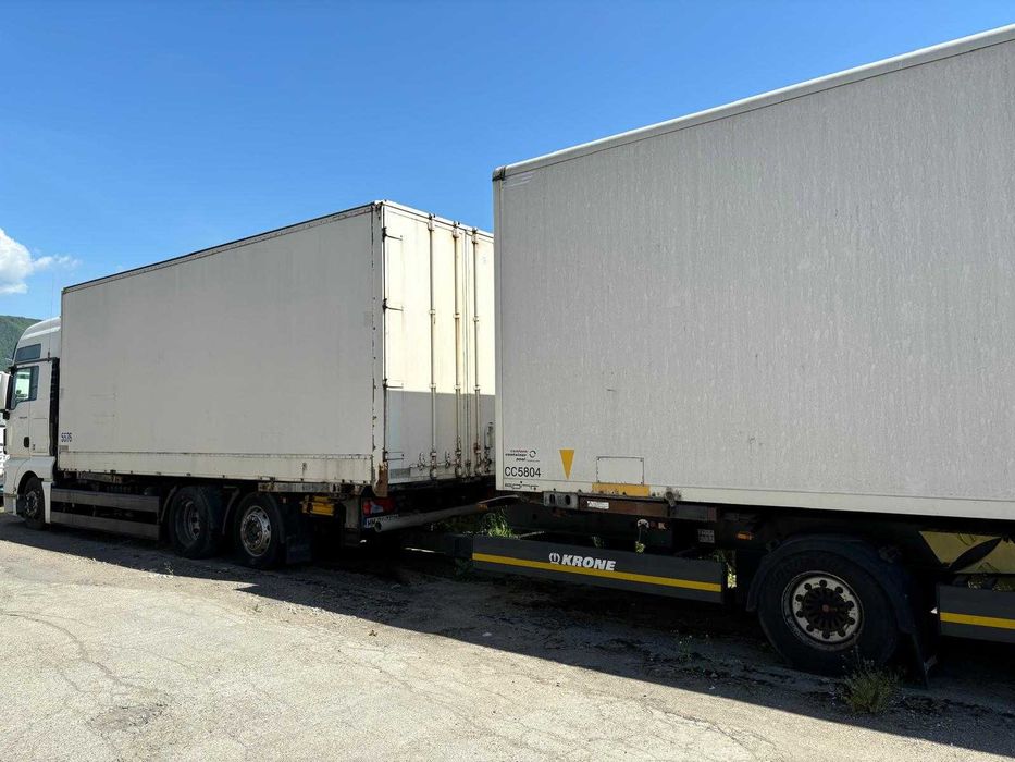 Tandem  camion MAN TGX 26.440 +remorcă  KRONE+containere