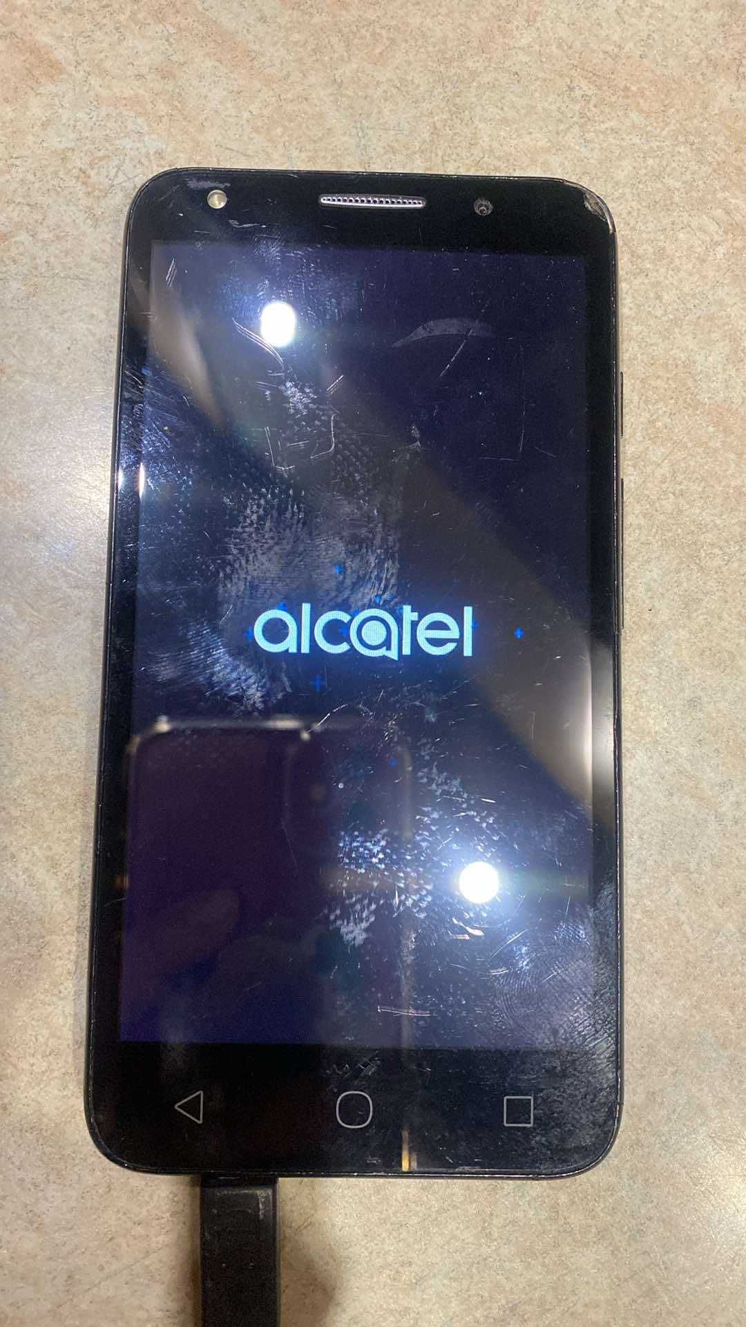 Продавам 3 телефона Samsung и Alcatel на цена от 20 лв за брой!