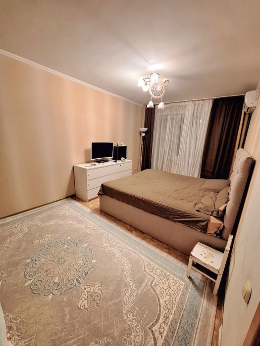 Продаётся 1 комн в 6мкрне