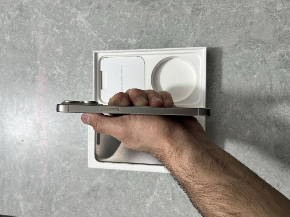 iPhone 15 Pro Max 256GB Natural Titanium