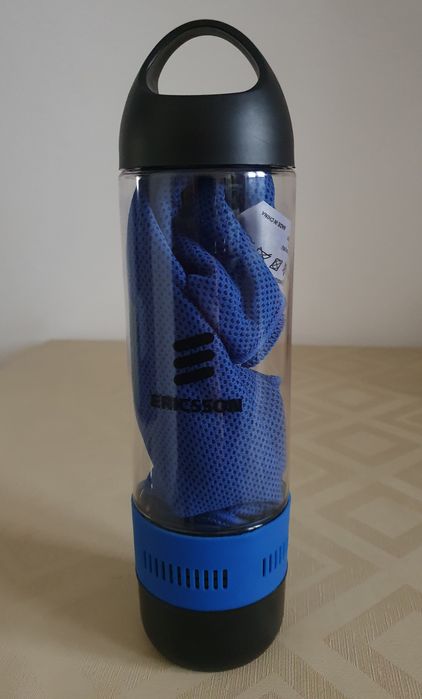 Sticla sport cu boxa bluetooth si prosop