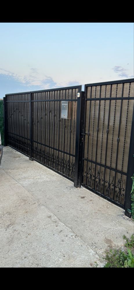Firma: Porti , scari , gard , balustrade: Firma