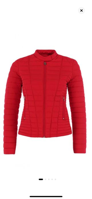 Geaca guess  marimea s