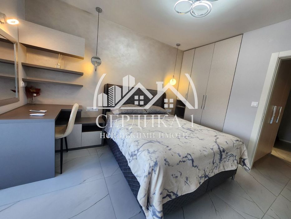 Дава се под наем Двустаен апартамент в София, Център - 60 кв.м за 899 € - Снимка #11