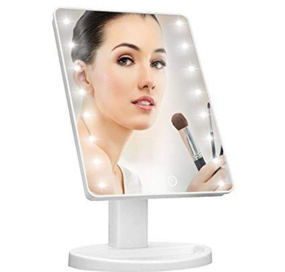 Огледало с осветление 16 диода за грим-аксесоар за всяка жена