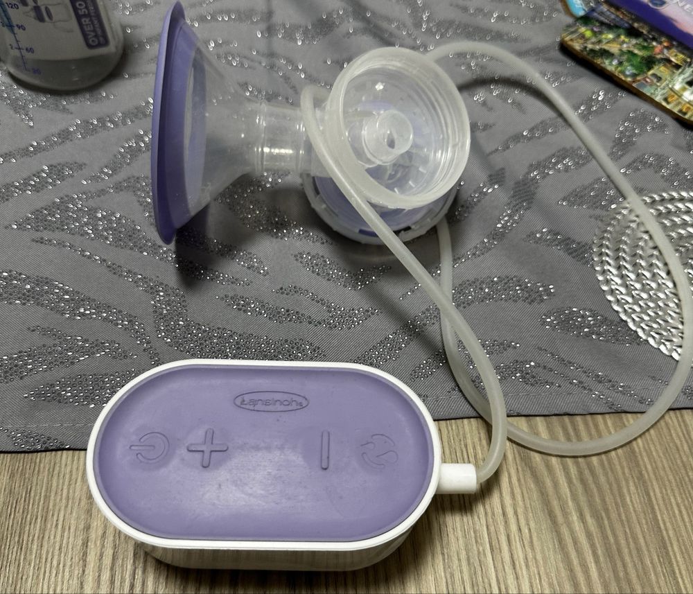 Lansinoh pompa electrica  -utilizata 15 ori - stare foarte buna