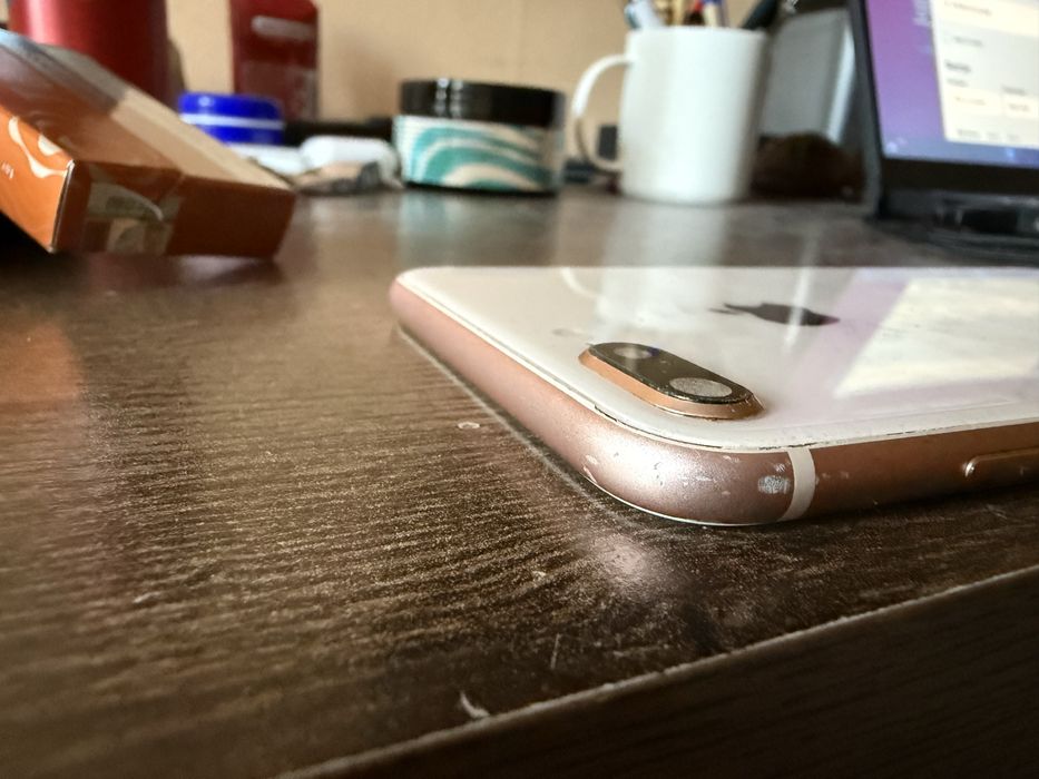 Iphone 8 plus  64gb 76%battery life