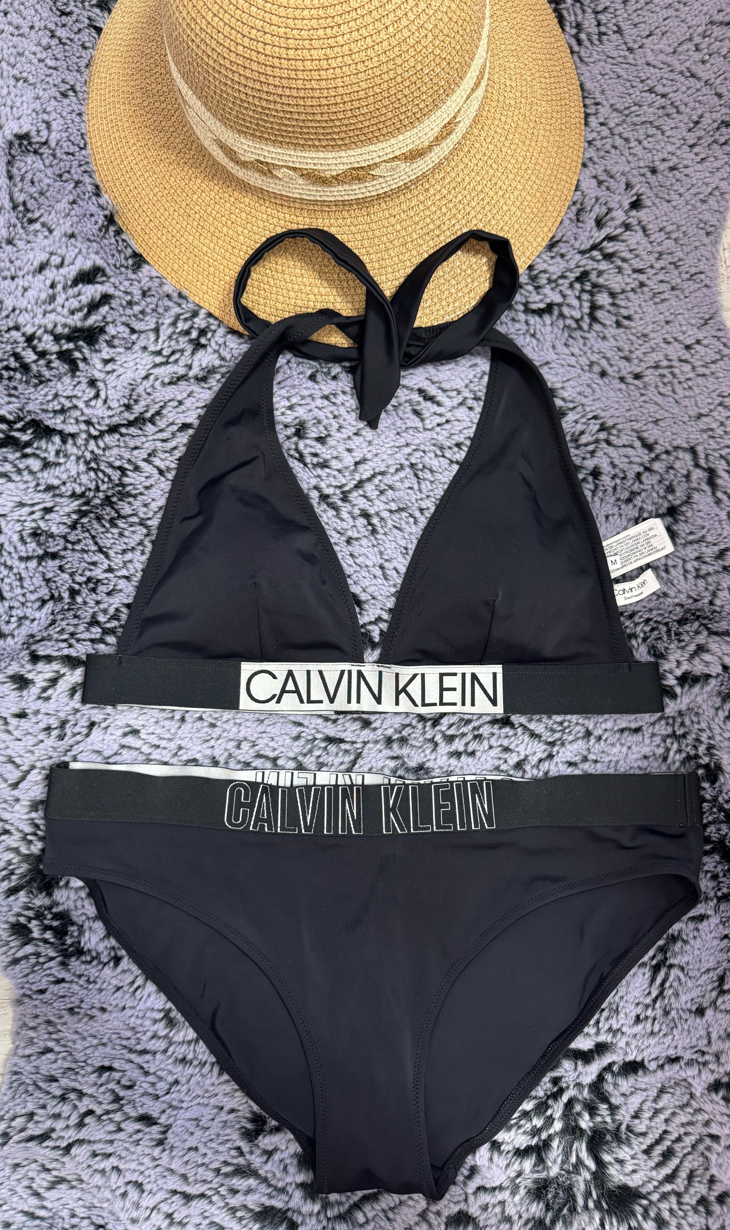 Страхотен оригинален бански Calvin Klein