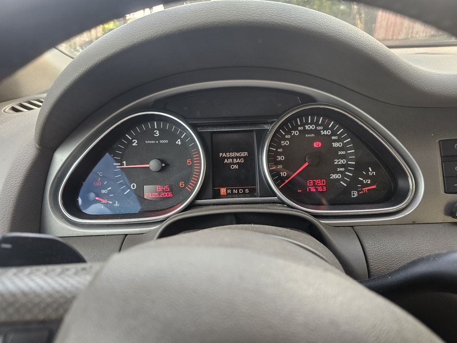Q7 de vanzare , 3.0 tdi ,5 locuri