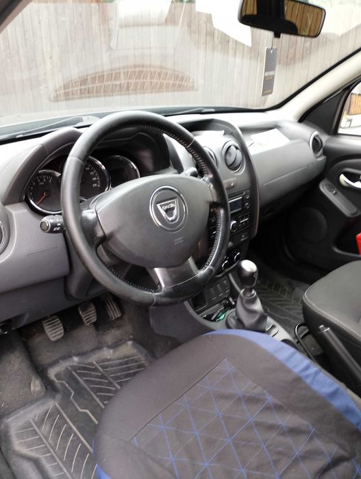 Vând Dacia Duster an2013, înmatriculat RO