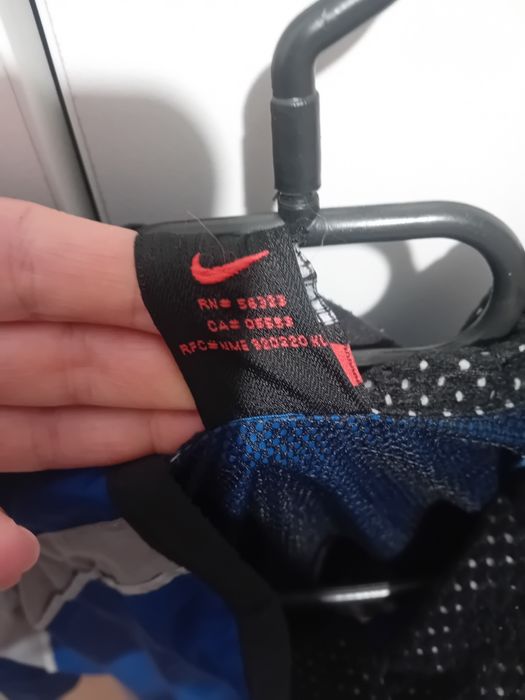 Оригинални ветровки Nike