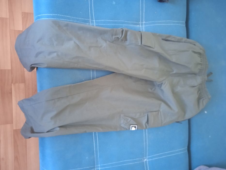 Спортивные штаны