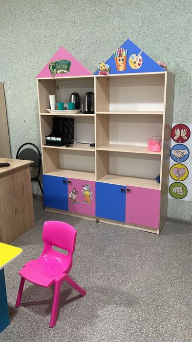 продаются шкафчики