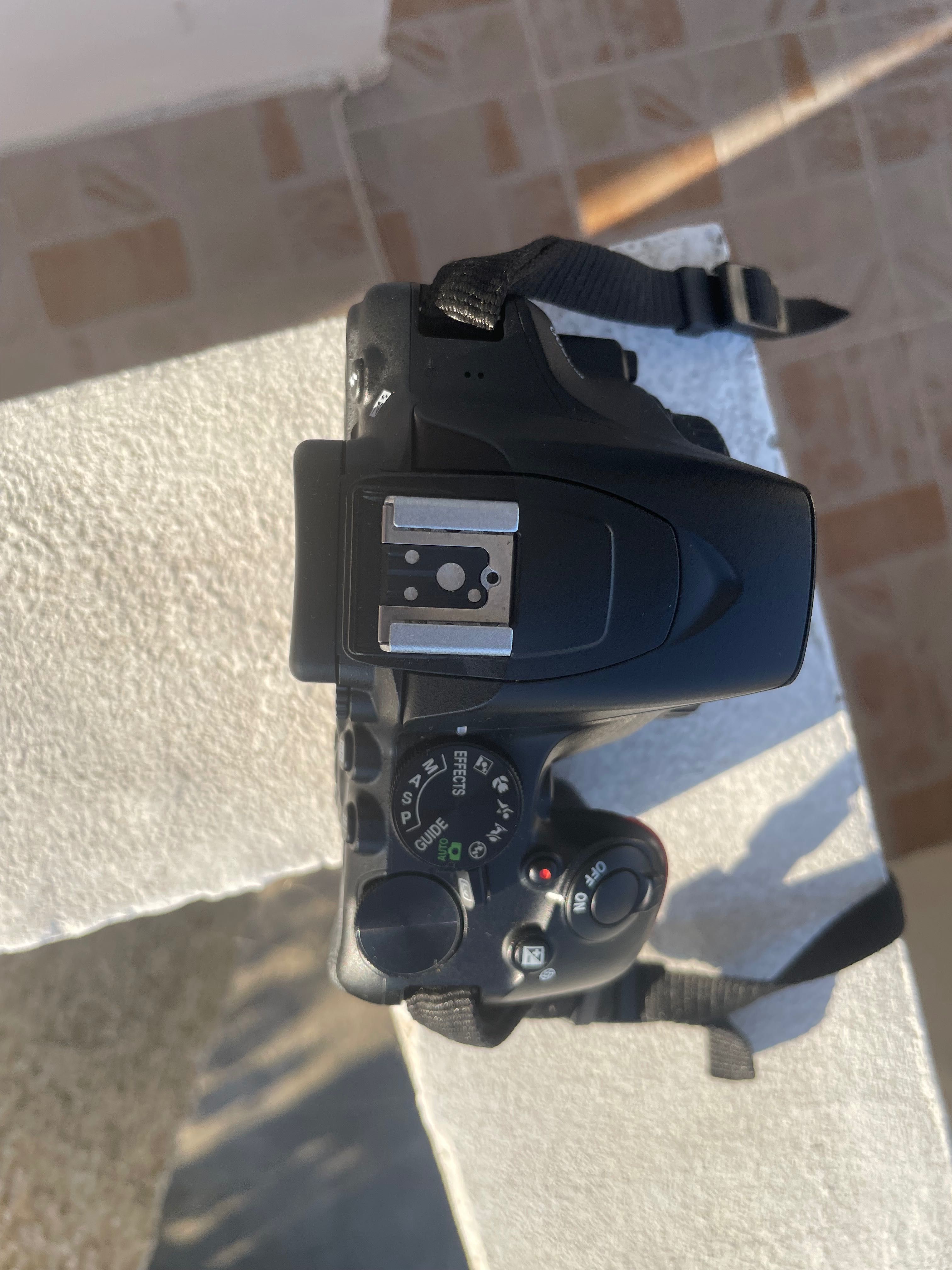 Фотоапарат Nikon D3500