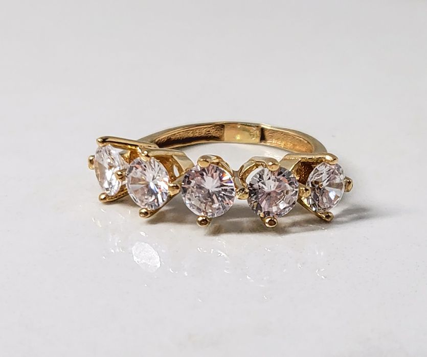 Inel din aur 14K cu 5 pietre de zirconiu cubic – mărimea 52