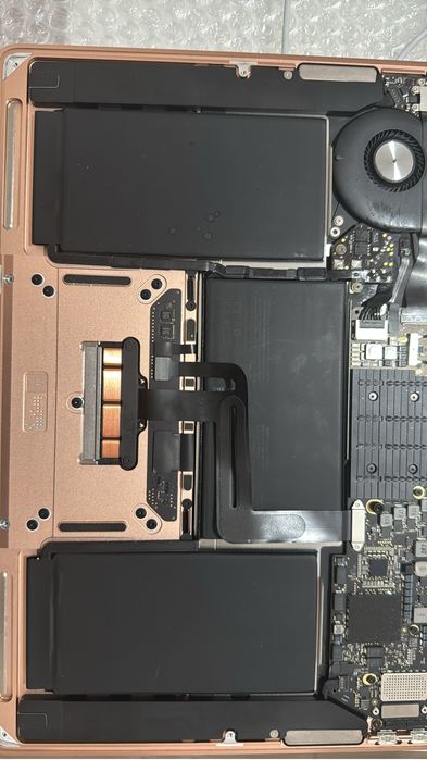 Service iPhone, MacBook,Apple Watch, iPad!