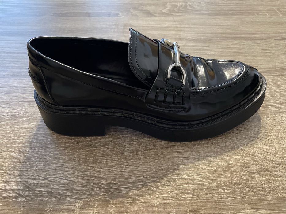 Черни обувки от ZARA