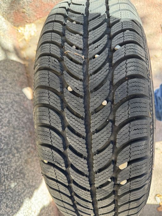Зимни гуми DEBICA FRIGO 195/65/15 с джанти за Ауди