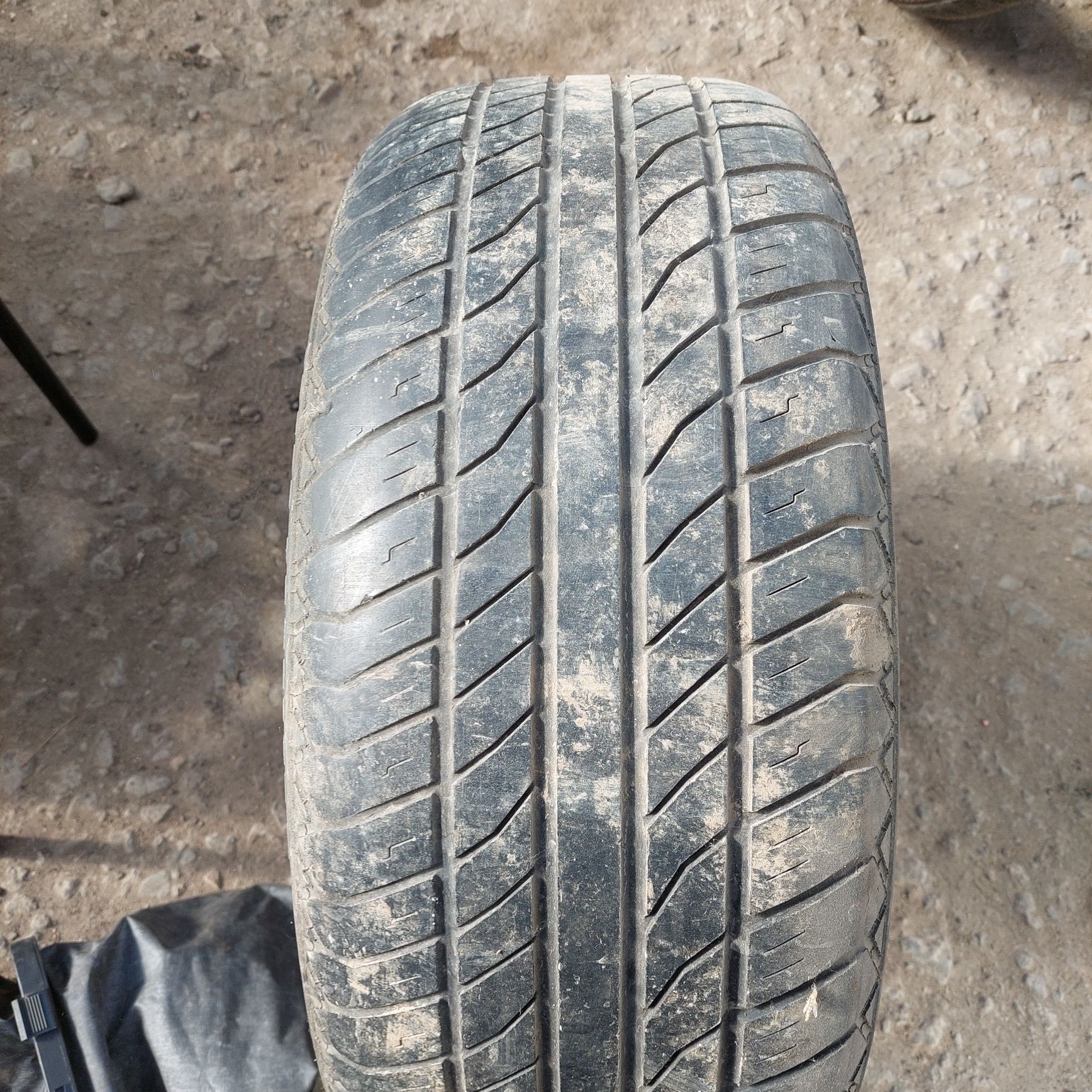 Продам шину с диском 235/60 R16. Летняя