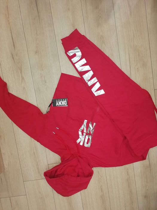 Нов спортен екип DKNY