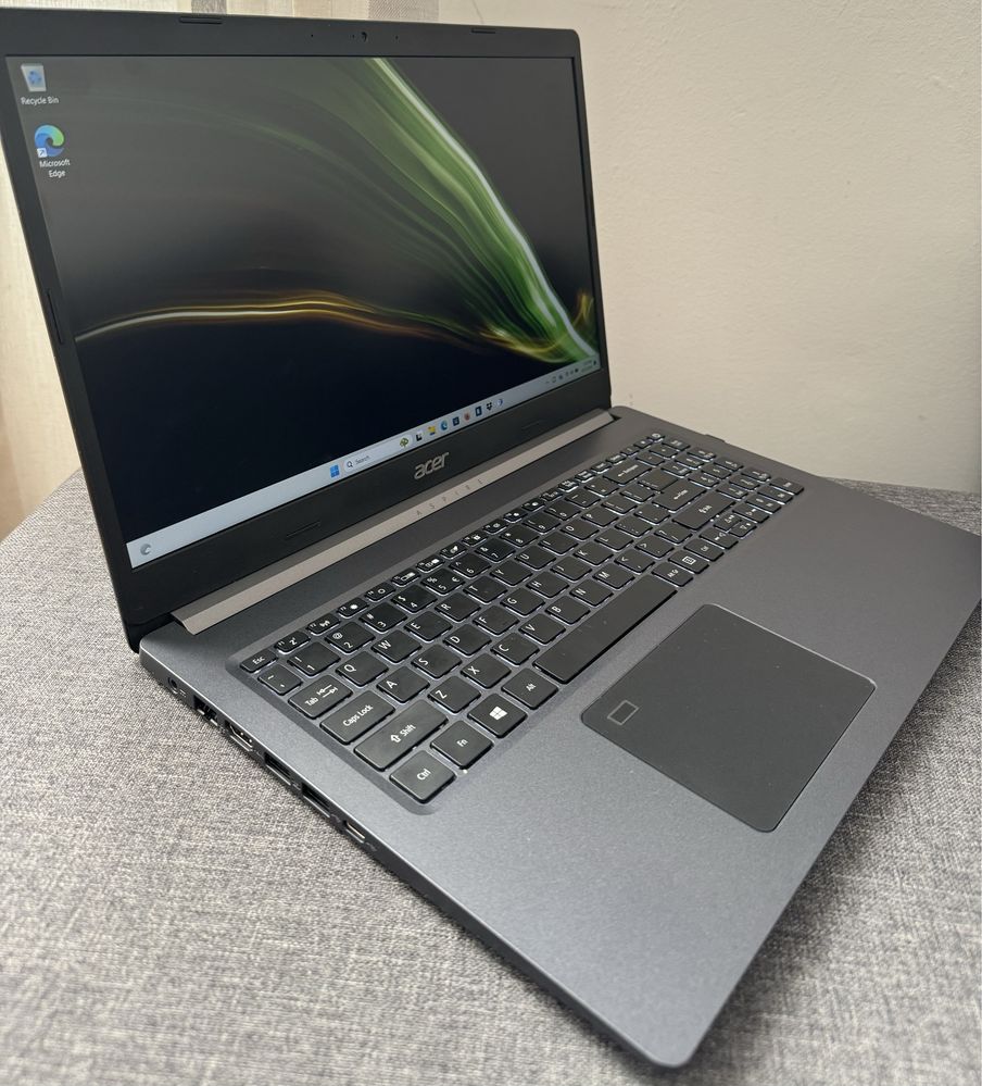 Laptop Acer Aspire 5 nou Vand urgent!