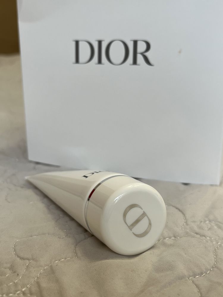 Dior la mousee off/on