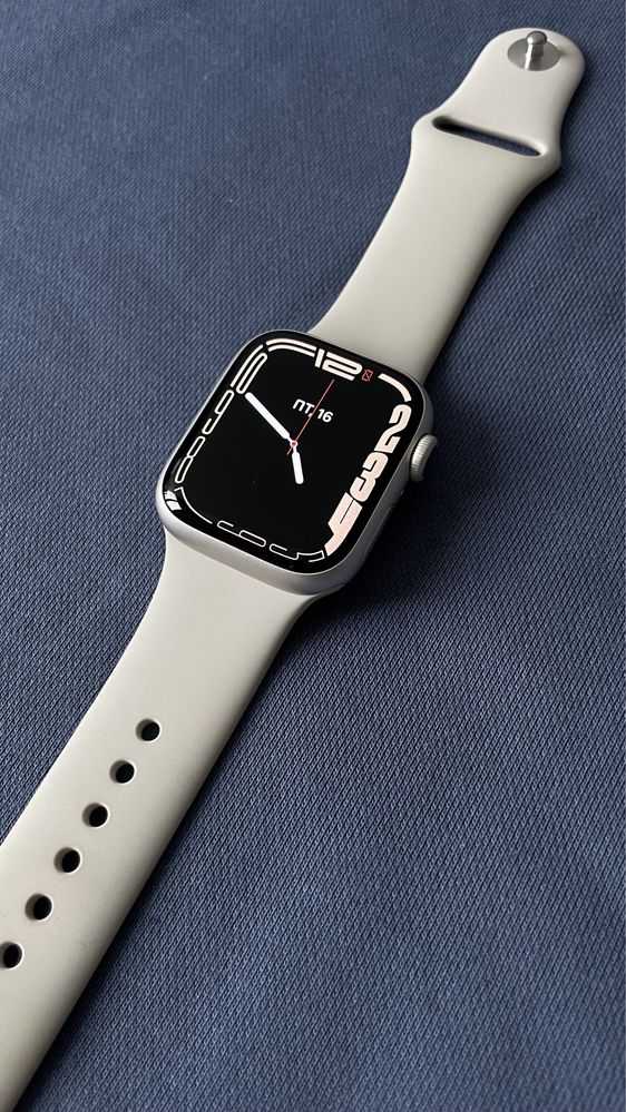 Продам Apple Watch Series 7  41mm