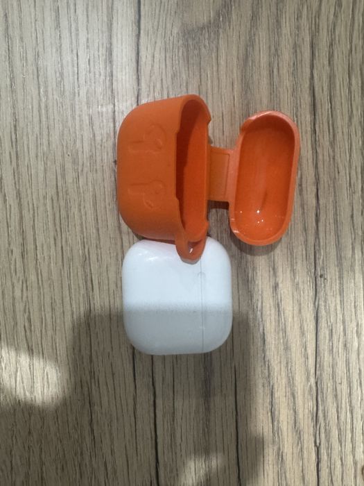 Airpods 4 ANC с чехлом
