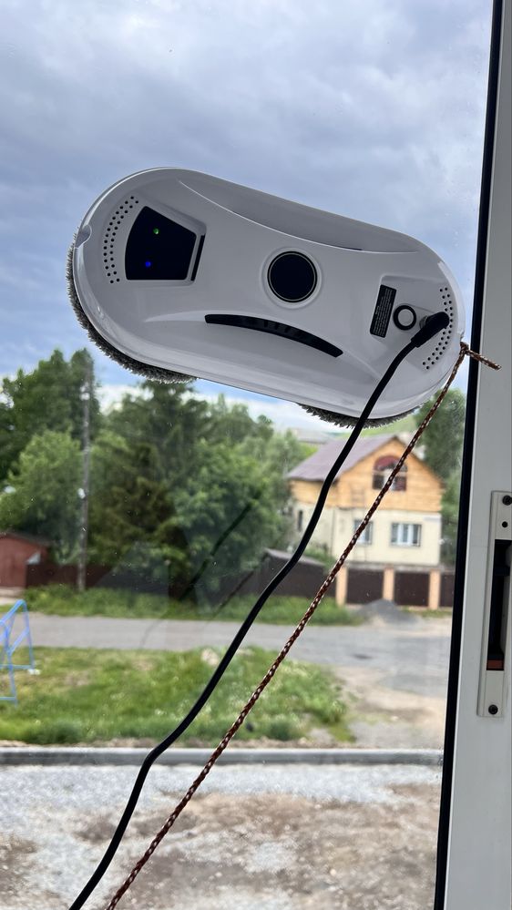 Робот мойщик окон