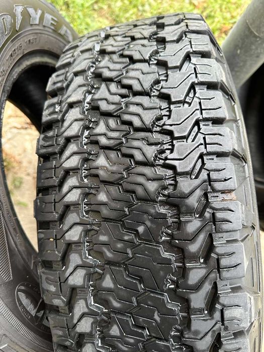 goodyear wrangler AT 225/70R16