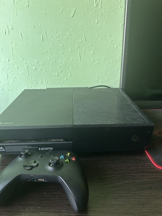 Xbox one с 3 игри