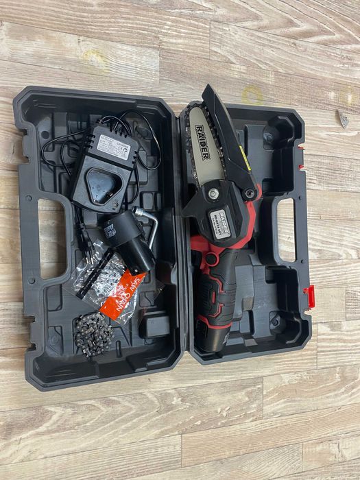 R20 Резачка безчеткова 20cm (8") SDS Oil 1x2Ah/Резачка акум.2x2Ah