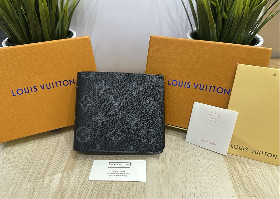 Louis Vuiiton Портфейл Чисто Нов