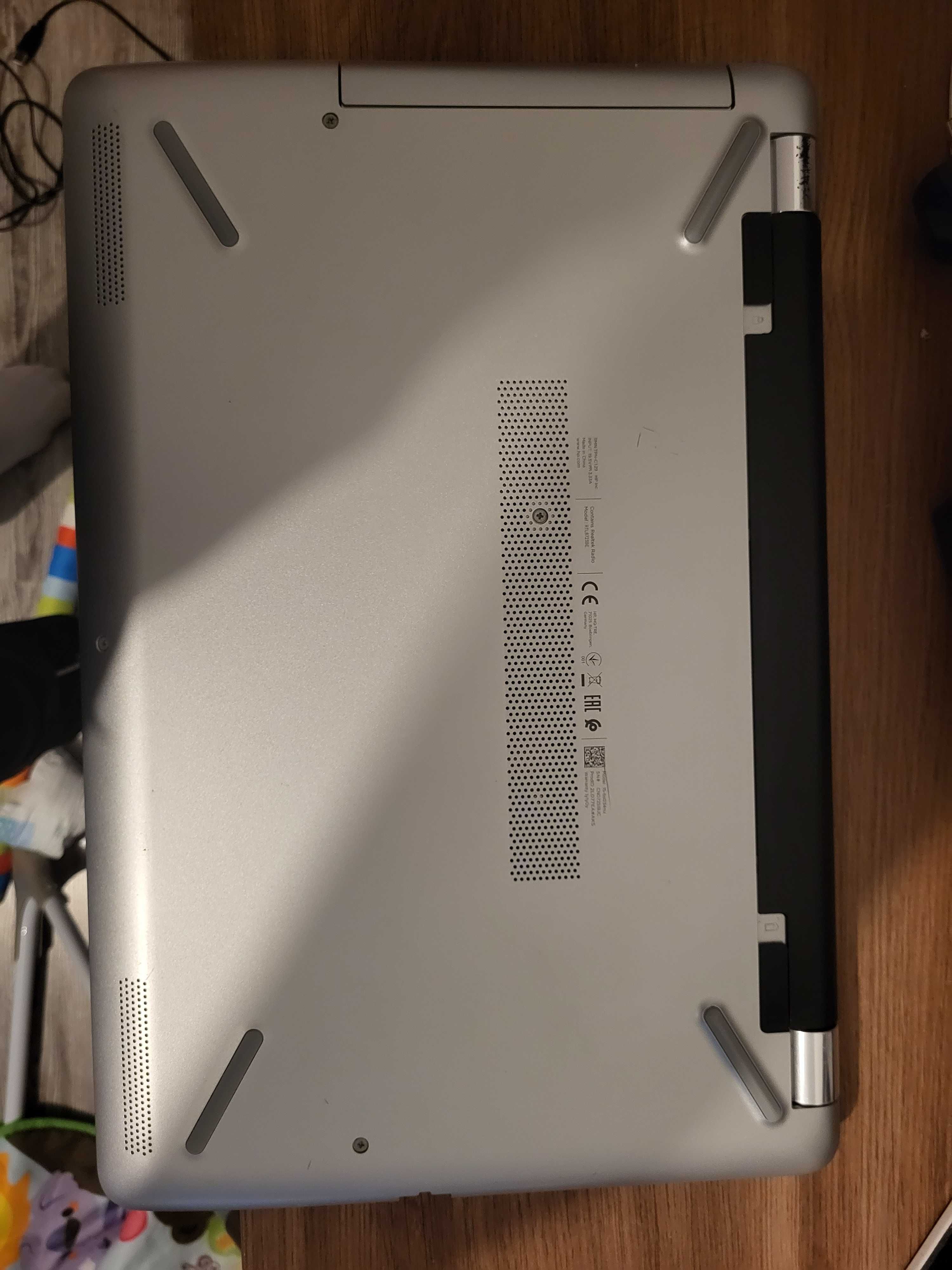 Лаптоп HP 15-BS034NU