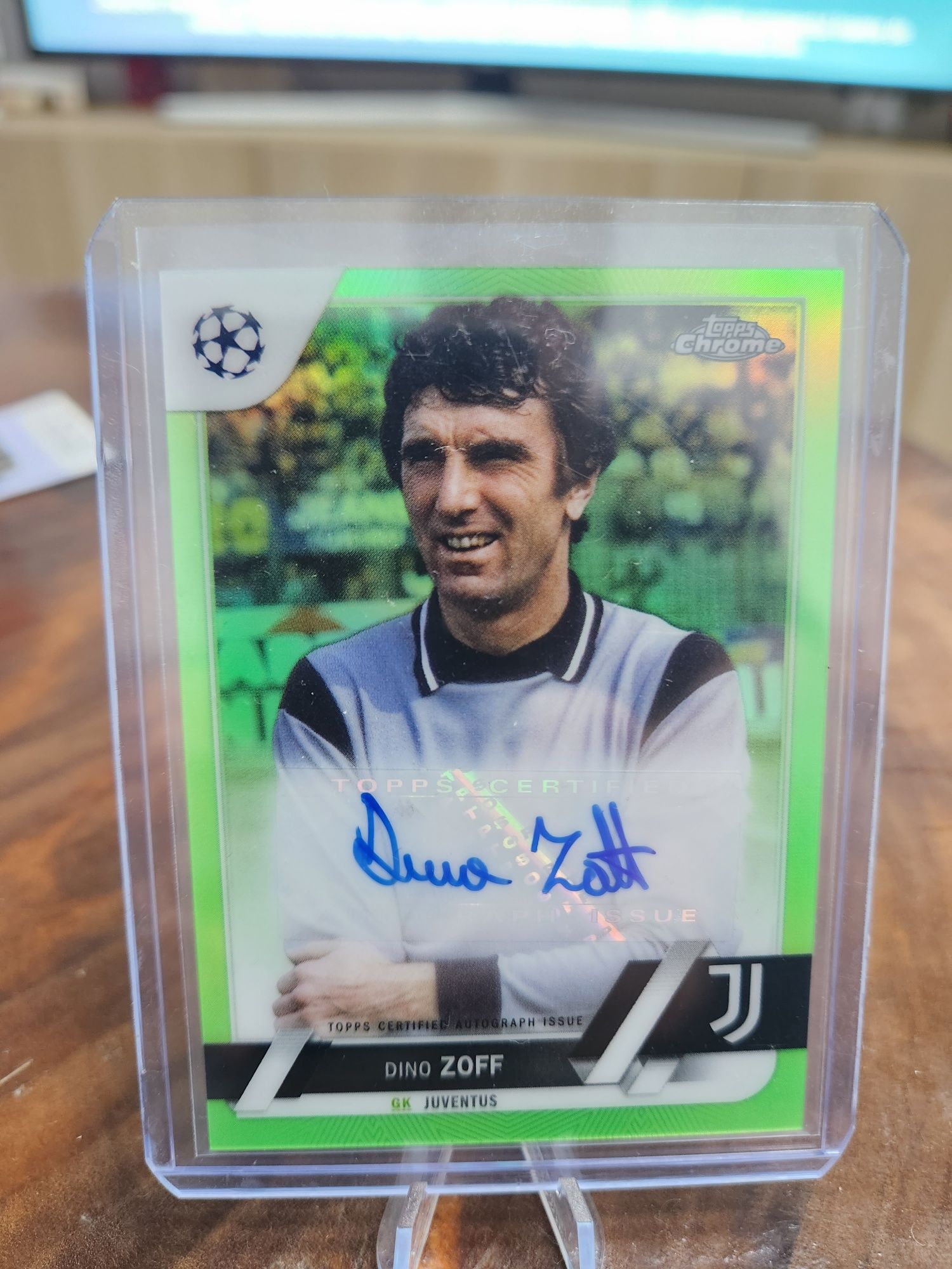 Vând cartonase premium TOPPS, PANINI, FUTERA