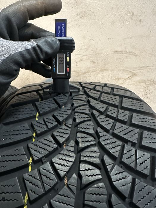 Гуми 245/40/17 KUMHO Winter Craft