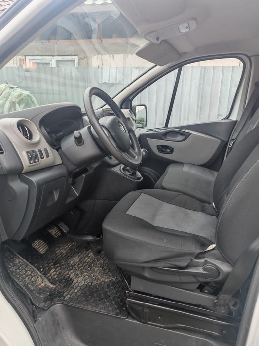 Vând Renault Trafic 2016