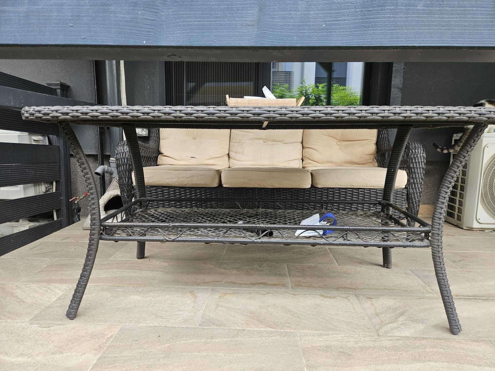 Mobilier de gradina/terasa. Canapea si masa de exterior
