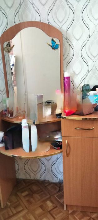 Продам зеркало тумба