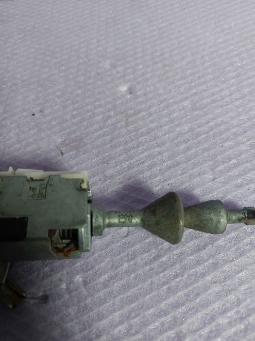 Butuc ușă șofer stanga fata cu doua chei BMW E90 E91